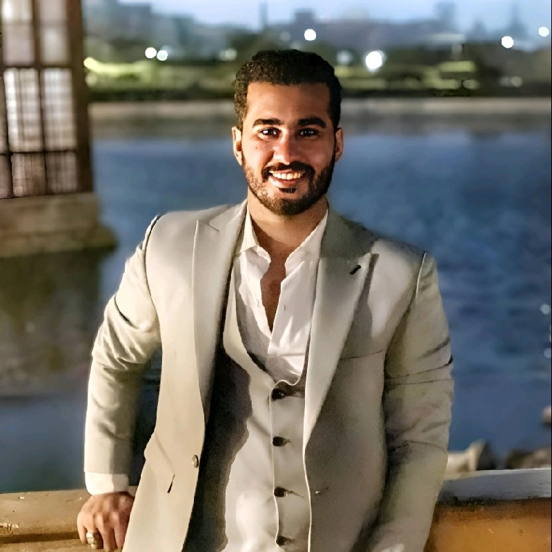 Amr Hussien